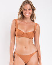 Cargar imagen en el visor de la galería, Gallery: Rio De Sol Conjunto Set Nocciola Amelia Italy