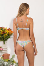 Cargar imagen en el visor de la galería, Model Back: Rio De Sol Conjunto Set Tiny-Garden Bandeau-Knot Italy