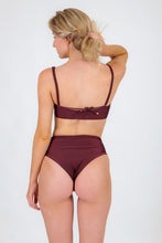 Cargar imagen en el visor de la galería, Model Back: Rio De Sol Sostén Top Barolo Bandeau-Reto