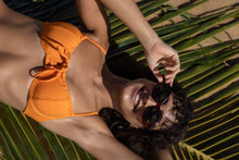 Cargar imagen en el visor de la galería, Image 07: Rio De Sol Sostén Top Dots-Mango Balconet-Tie