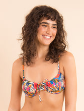 Cargar imagen en el visor de la galería, Model Front: Rio De Sol Sostén Top Jungle Balconet-Tie
