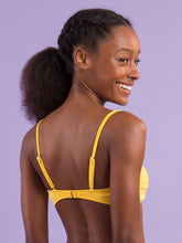 Cargar imagen en el visor de la galería, Image 11: Rio De Sol Sostén Top Malibu-Yellow Bandeau-Duo