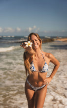 Cargar imagen en el visor de la galería, Image 10: Rio De Sol Sostén Top Pua-Pacifica Kauai