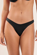 Cargar imagen en el visor de la galería, Gallery: Wednesday In Hawaii By Rio De Sol Bragas Bottom Lava Kai