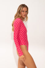 Cargar imagen en el visor de la galería, Image 03: Wednesday In Hawaii By Rio De Sol Una Pieza Kiko-Guava Surf