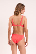 Cargar imagen en el visor de la galería, Model Back: Rio De Sol Conjunto Set Malibu-Folia Amelia Essential-Comfy
