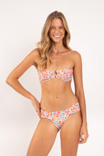 Cargar imagen en el visor de la galería, Image 04: Rio De Sol Conjunto Set Ditsy-Sky Mavi Baobi
