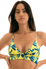 Cargar imagen en el visor de la galería, Gallery: Rio De Sol Sostén Top Lemon Flower Tri Cos
