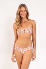 Cargar imagen en el visor de la galería, Model Front: Rio De Sol Bragas Bottom Ditsy-Sky Baobi
