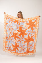 Cargar imagen en el visor de la galería, Model Front: Rio De Sol Pareo Olyra Canga
