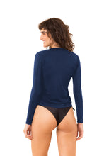 Cargar imagen en el visor de la galería, Model Back: Rio De Sol Sostén Navy Rash-Guard
