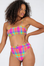 Cargar imagen en el visor de la galería, Gallery: Rio De Sol Conjunto Set Tulip-Garden Bandeau-Reto Hotpant-Cos
