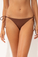 Cargar imagen en el visor de la galería, Gallery: Wednesday In Hawaii By Rio De Sol Bragas Bottom Coco Kaleia-Comfy
