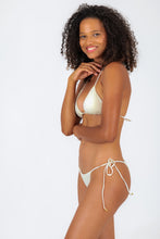 Cargar imagen en el visor de la galería, Image 04: Rio De Sol Conjunto Set Off-White Tri-Inv Lacinho
