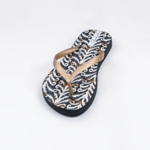 Cargar imagen en el visor de la galería, Image 05: Rio De Sol Chancletas Ikat Slim

