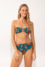 Cargar imagen en el visor de la galería, Model Front: Rio De Sol Bragas Bottom Luma Amy
