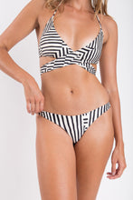 Cargar imagen en el visor de la galería, Image 09: Rio De Sol Conjunto Set Collage Kate Mia
