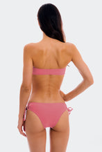 Cargar imagen en el visor de la galería, Model Back: Rio De Sol Conjunto Set Confetti Bandeau-Reto Madrid
