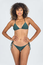 Cargar imagen en el visor de la galería, Model Front: Rio De Sol Bragas Bottom Palace Ibiza-Comfy
