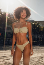 Cargar imagen en el visor de la galería, Image 11: Rio De Sol Sostén Top Brisa-Pistache Sara
