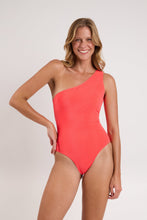 Cargar imagen en el visor de la galería, Model Front: Rio De Sol Una Pieza Malibu-Folia Sienna
