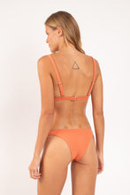 Cargar imagen en el visor de la galería, Model Back: Rio De Sol Bragas Bottom Sand-Argila Leblon
