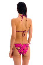 Cargar imagen en el visor de la galería, Model Back: Rio De Sol Conjunto Set Roar-Pink Tri-Inv Ibiza-Comfy
