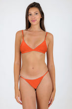 Cargar imagen en el visor de la galería, Model Front: Rio De Sol Conjunto Set Paprica Tri-Fixo California
