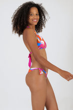 Cargar imagen en el visor de la galería, Image 04: Rio De Sol Sostén Top Antelope Halter-Double
