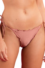 Cargar imagen en el visor de la galería, Gallery: Rio De Sol Bragas Bottom Shimmer-Copper Frufru
