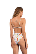 Cargar imagen en el visor de la galería, Model Back: Rio De Sol Bragas Bottom Countryside Hotpants
