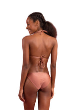 Cargar imagen en el visor de la galería, Model Back: Rio De Sol Bragas Bottom Shimmer-Copper Ibiza-Comfy
