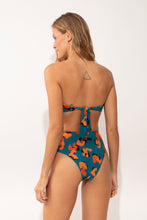 Cargar imagen en el visor de la galería, Model Back: Rio De Sol Bragas Bottom Luma Hotpants
