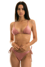 Cargar imagen en el visor de la galería, Model Front: Rio De Sol Conjunto Callas Invisible
