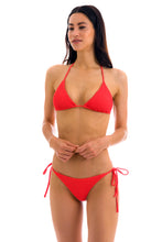 Cargar imagen en el visor de la galería, Model Front: Rio De Sol Bragas Bottom Cotele-Tomate Ibiza
