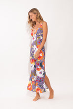 Cargar imagen en el visor de la galería, Image 04: Rio De Sol Vestido De Playa Garden-Flower Saida Yara
