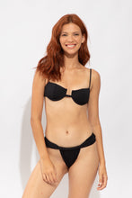 Cargar imagen en el visor de la galería, Model Front: Rio De Sol Bragas Bottom Solar-Black Eden
