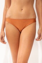 Cargar imagen en el visor de la galería, Gallery: Rio De Sol Bragas Bottom Shimmer-Nocciola Essential-Comfy
