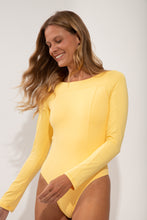 Cargar imagen en el visor de la galería, Image 06: Wednesday In Hawaii By Rio De Sol Una Pieza Lilikoi Surf
