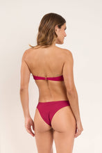 Cargar imagen en el visor de la galería, Model Back: Rio De Sol Conjunto Set Shimmer-Desejo Bandeau-Joy Essential
