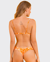 Cargar imagen en el visor de la galería, Image 07: Rio De Sol Conjunto Set Trail-Orange Tri-Fixo Baobi-Cheeky
