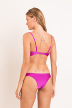 Cargar imagen en el visor de la galería, Model Back: Rio De Sol Conjunto Set Shimmer-Gaia Bandeau-Joy Essential
