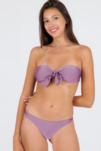 Cargar imagen en el visor de la galería, Gallery: Rio De Sol Conjunto Set Shimmer-Harmonia Bandeau-Knot Nice-Fio
