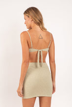 Cargar imagen en el visor de la galería, Model Back: Rio De Sol Falda De Playa Brisa-Pistache Rubi Skirt
