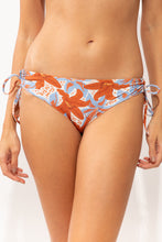 Cargar imagen en el visor de la galería, Gallery: Rio De Sol Bragas Bottom Olyra Madrid
