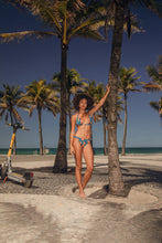 Cargar imagen en el visor de la galería, Image 13: Rio De Sol Sostén Top Luma Mel
