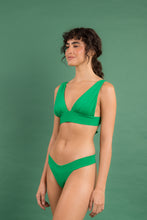 Cargar imagen en el visor de la galería, Image 10: Rio De Sol Conjunto Set Tambourine Halter-Marina Essential-Cos
