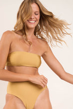 Cargar imagen en el visor de la galería, Bottom Fluity-Dourado Hotpants
