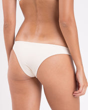 Cargar imagen en el visor de la galería, Bottom Malibu-Natural Essential
