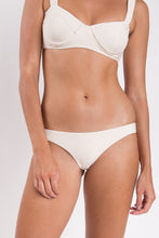 Cargar imagen en el visor de la galería, Bottom Malibu-Natural Essential
